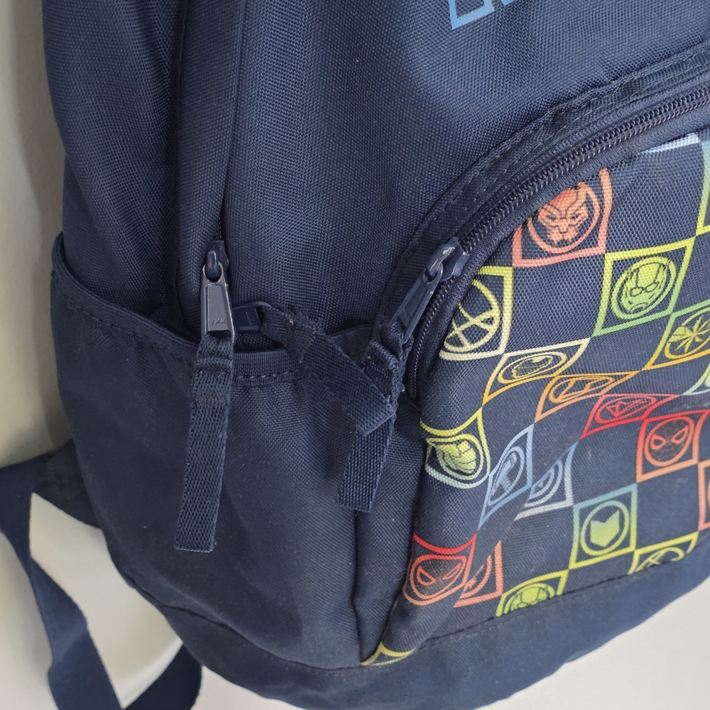 Marvel Navy Backpack and Lunchbox Set - Picture 5 of 14